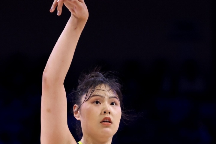 强势表现！李月汝目前已经砍下20分 创个人WNBA生涯新高