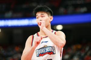 开云-21岁场均21分！林葳将迎季后赛首秀 下赛季有望转战海外联赛