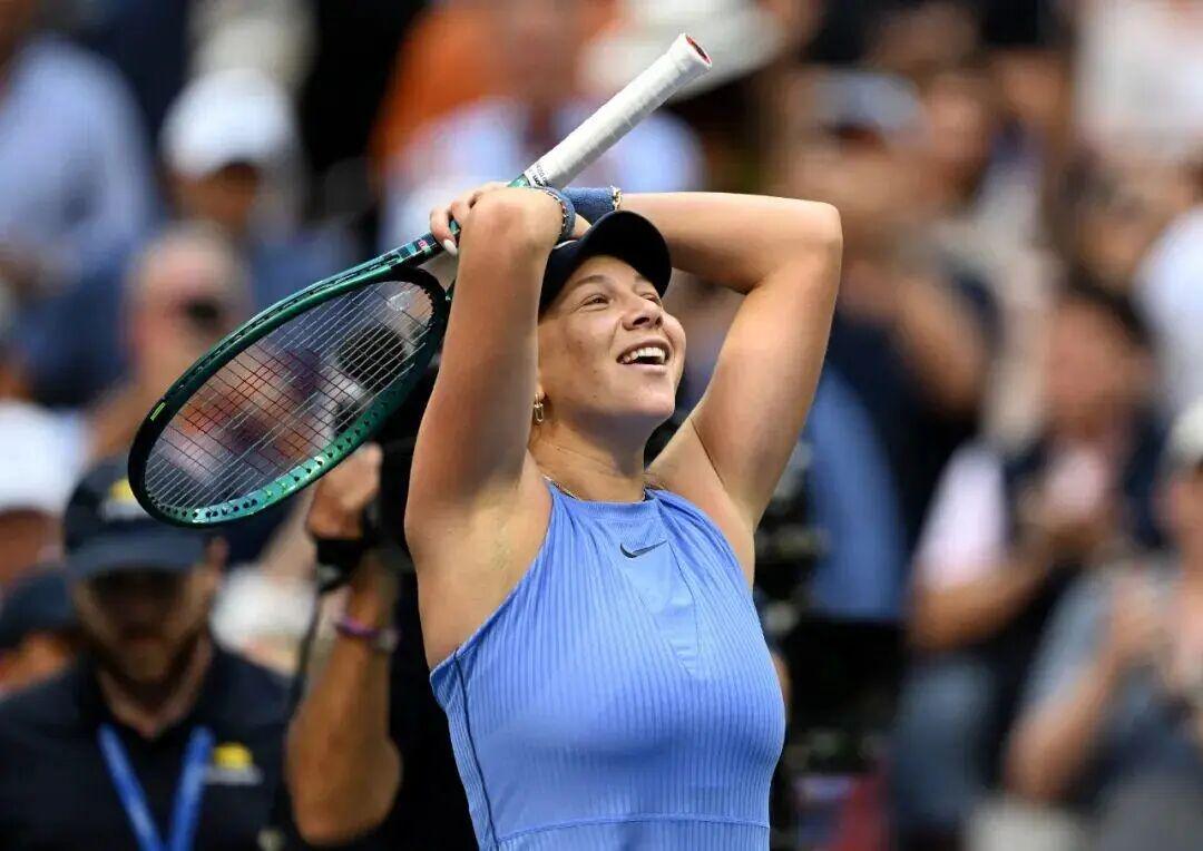 阿尼西莫娃的球拍上,刻着所有抑郁症患者的勇气