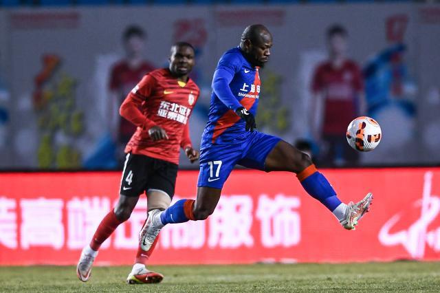 开云体育-【中超】亚泰0比0申花：刘若钒中柱 巴索戈失单刀